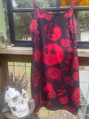 Black & Red Skull-Print Slip Skirt Dress